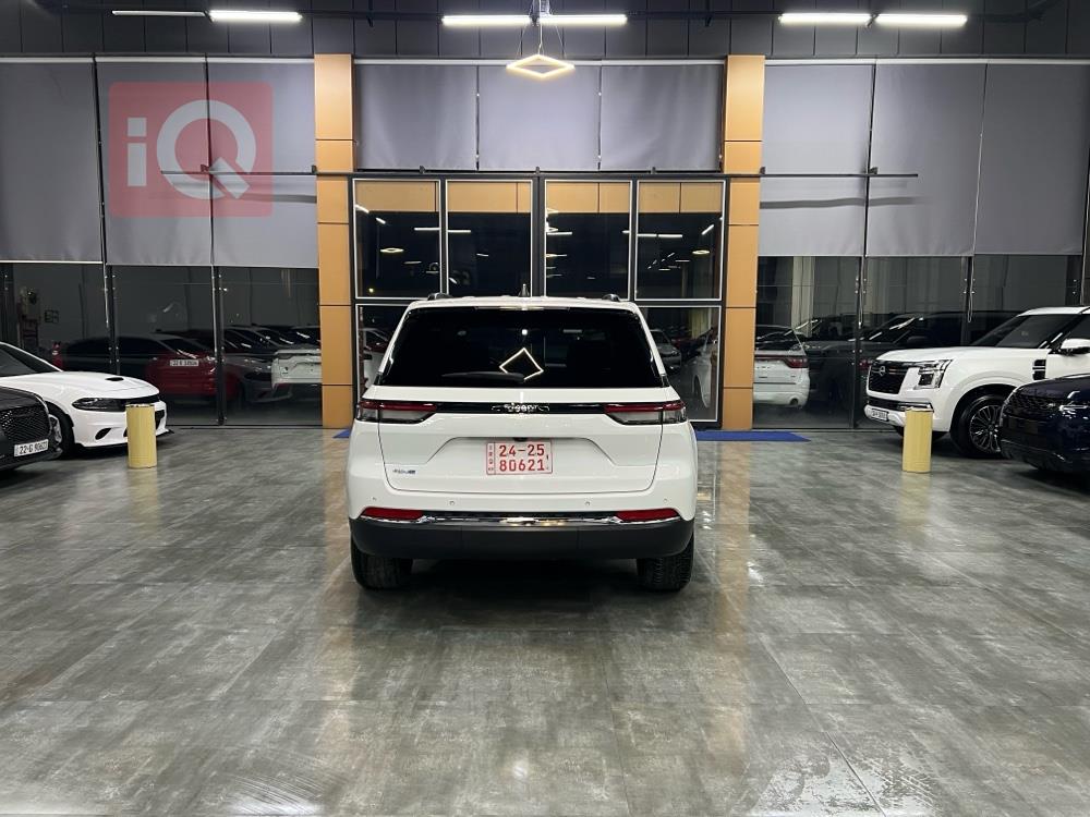 جيب جراند شيروكي